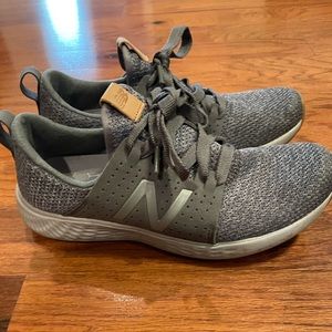 New balance women’s fresh foam shoe size 7.5